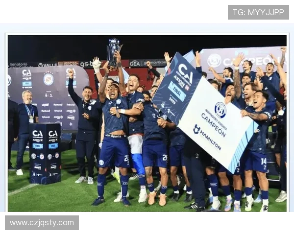 阿超A组第13名里瓦达维亚独立奇迹夺冠勇夺阿根廷杯首座冠军奖杯